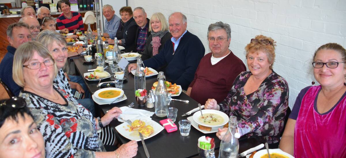 LUNCH: Tony Windsor thanked Glen Innes volunteers for their hard work during the federal election campaign.