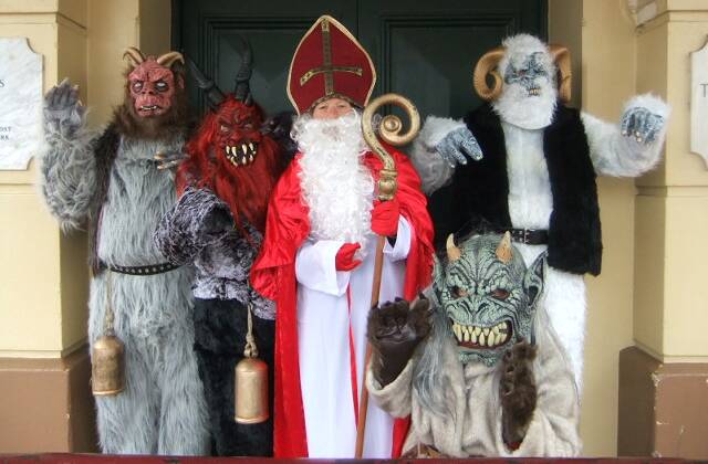 Sankt Nikolaus accompanied by four Krampusse are knocking on the door of Glen Innes, keen for their live appearance at the Krampuslauf at Chill N Glen. 