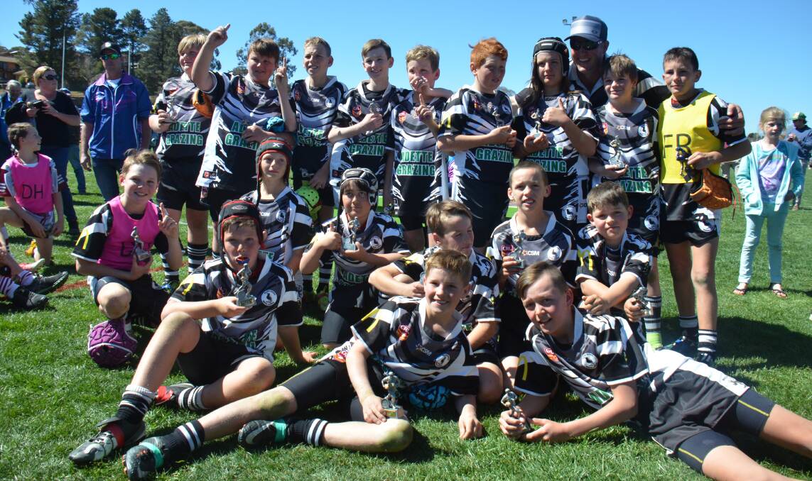 Under 12s win Group 19 trophy
