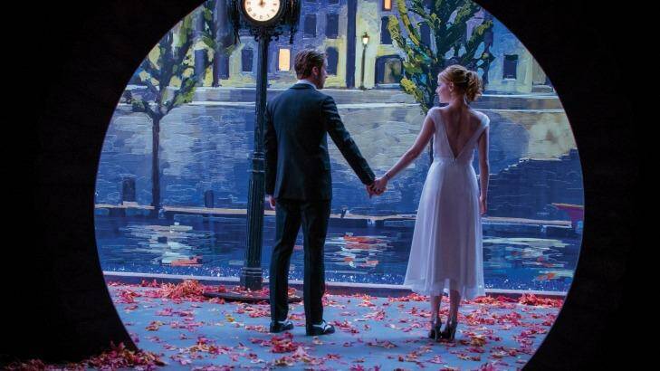 Likely to win a shelf of Oscars but no certainty for best picture: Emma Stone and Ryan Gosling in <i>La La Land</i>. Photo: Dale Robinette