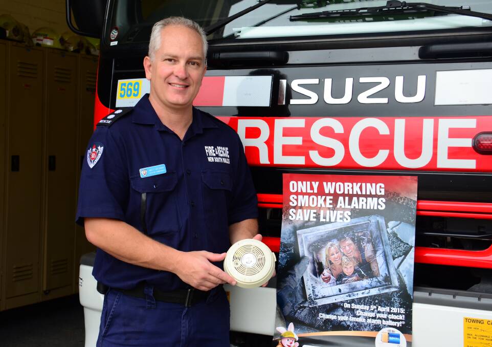 While you’re changing your clocks back one hour on Sunday, 5 April 2015 NSW Fire and Rescue are urging all residents to change their smoke alarm batteries too.