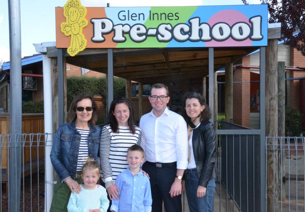left to right – Meg Liston, Sal Floyd, Adam Marshall MP, Glen Innes Pre School Director Robyn Cartwright and - Front - Paige and Jack Floyd