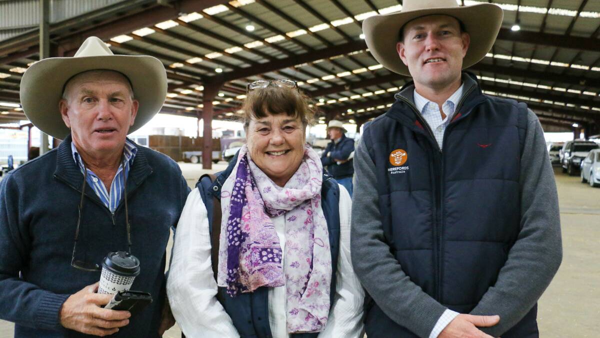 Steve and Therese Crowley, of Tycolah Poll Herefords, Cobbadah, chat with Herefords Australia CEO Michael Crowley at the Dubbo event. Picture supplied 