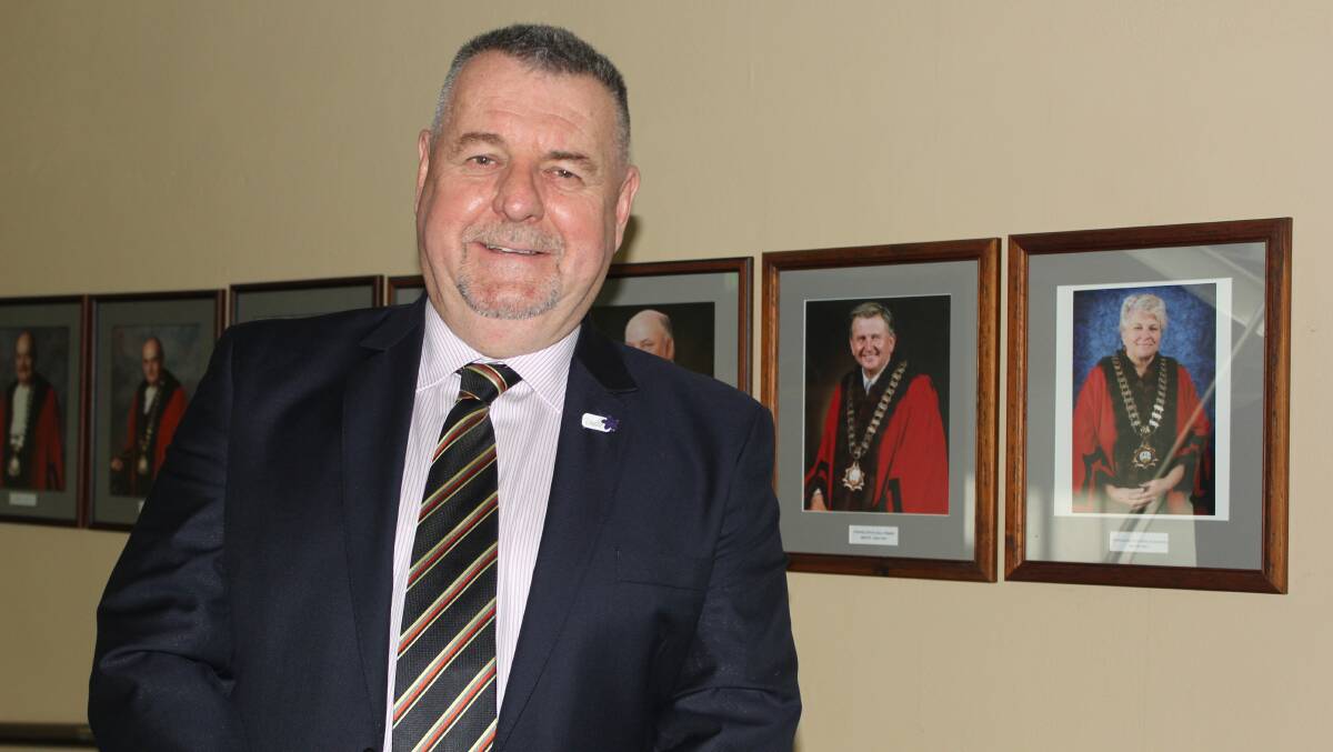 Uralla mayor Michael Pearce was elected chair of the New England Joint Organisation on Monday.