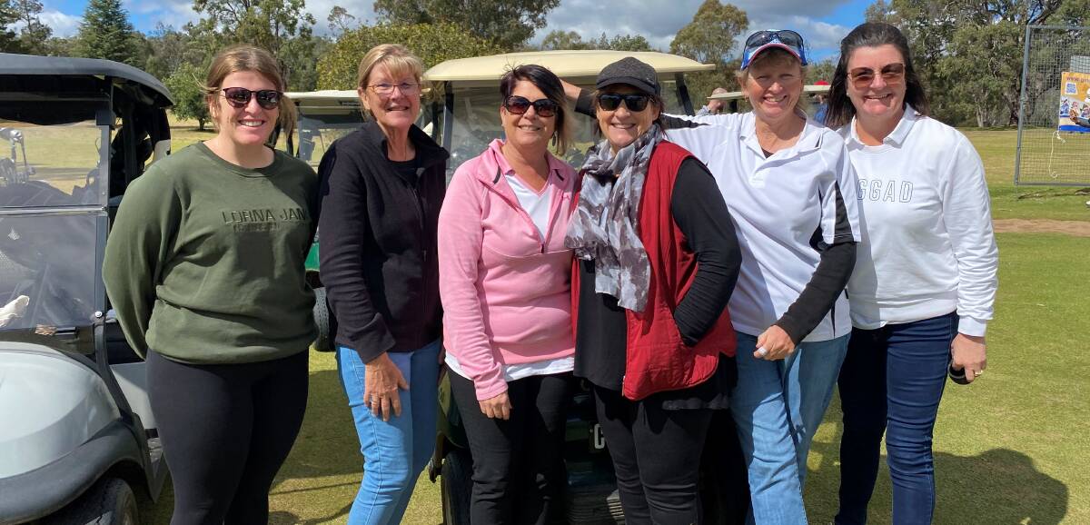 ALL SMILES: Some of the ladies who took part in the Inverell Golf Club charity event on Sunday.