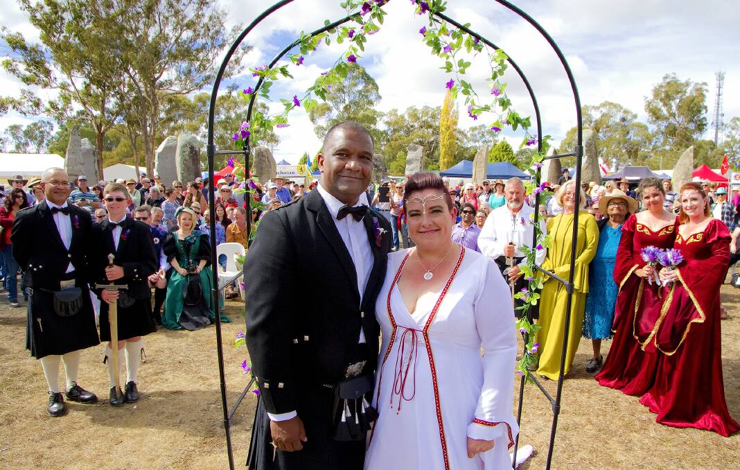 Bob Blair and Naiomi Bain tied the Celtic Knot in spectacular style.