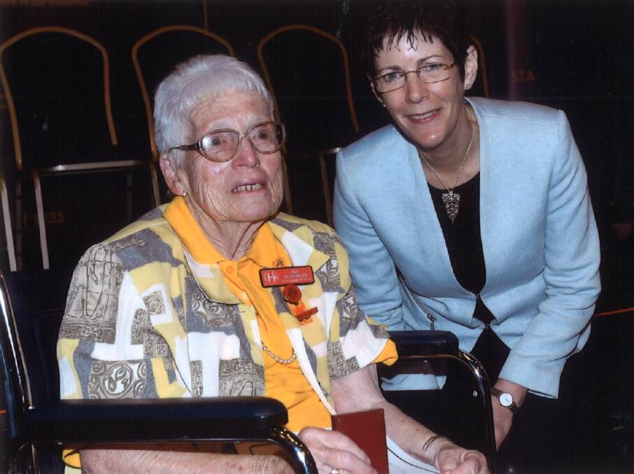 Jan Sharman OAM receives her life membership from Linda Hurley, patron of United Hospital Auxiliaries NSW.
