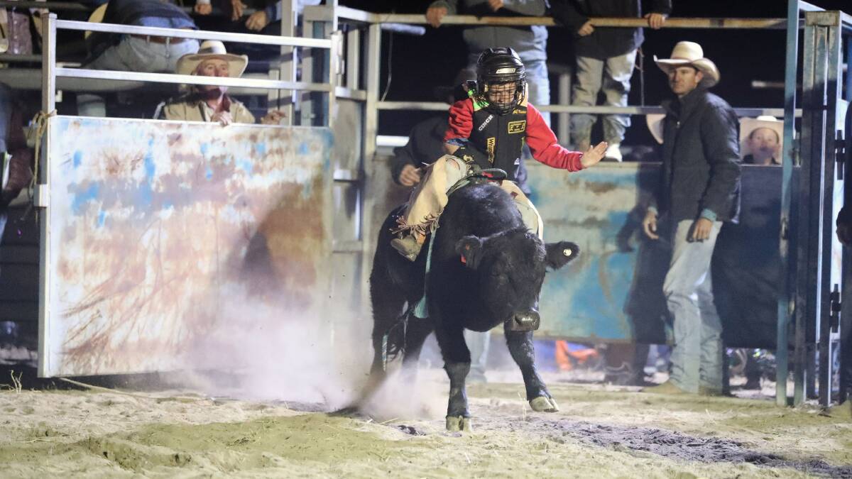 Jock Maxwell to compete in US bull riding event