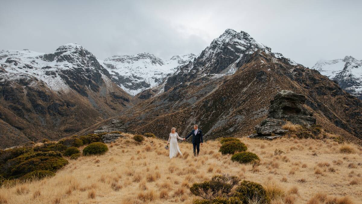 The couple flew to New Zealand's Queenstown to hold the winter event on July 30.