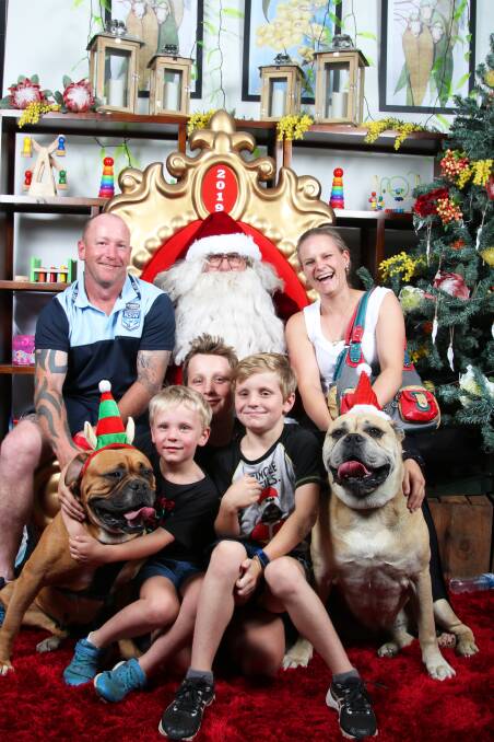 TSG Santa photos become Glen Innes tradition