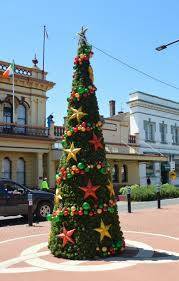 Christmas comes to Glen Innes a month early