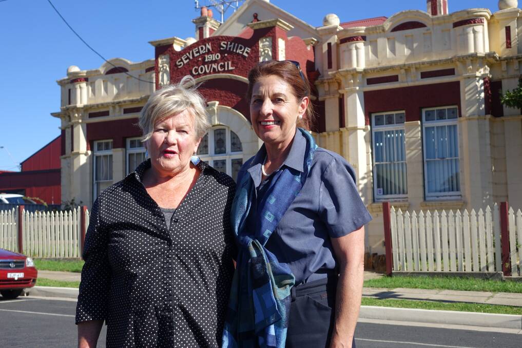 Mayor Carol Sparks and Deputy Mayor Dianne Newman in front of the building they want as a "youth hub".