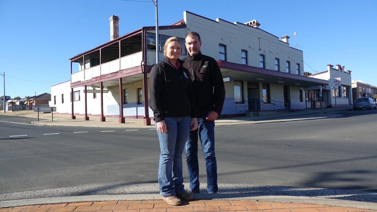  

India Tim Chard outside the new Pathfinders centre in Glen Innes. It's the old Royal Hotel.