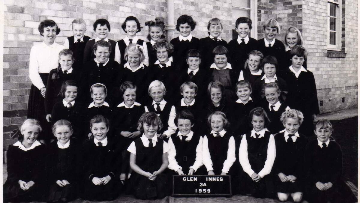 The future looked bright: The pupils of the Practice School 3A Girls class 1959.